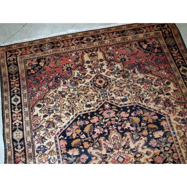 1900s, Handmade Antique Persian Sarouk Farahan Rug 4' X 6.3' For Sale - Image 4 of 8