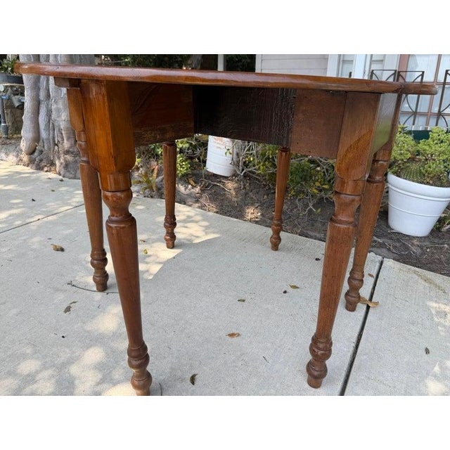19thc Walnut Drop Leaf Table From Ohio For Sale In Los Angeles - Image 6 of 12
