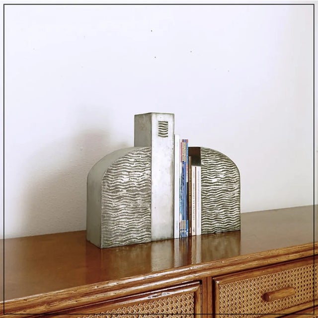Bookends with Decoration, 1984, Set of 3 For Sale - Image 4 of 12