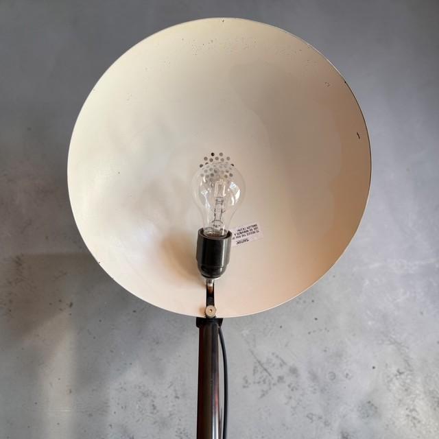 1950s Atomic “Flying Saucer” Desk Lamp by Specialty Light Co. – Space Age MCM For Sale - Image 4 of 8