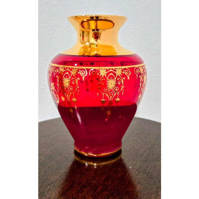 Murano Murano-Style Ruby Red Glass Bud Vase – Vr Winged Lion Mark, 24k Gold For Sale - Image 4 of 9