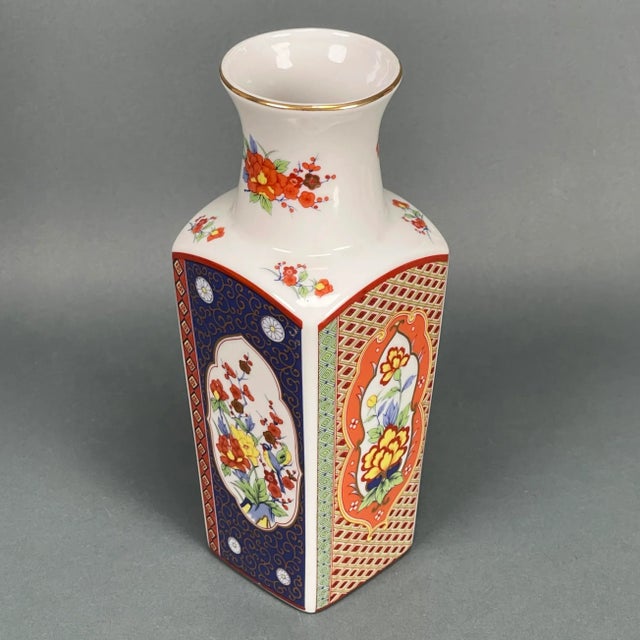 Ceramic Vintage Imari Porcelain Gilded Vase with Vibrant Flowers Birds Four Sided Japan For Sale - Image 7 of 13