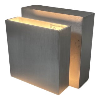 Model Scobo Up and Downlighting Wall Sconce in Aluminium from Bruck For Sale