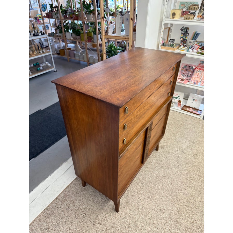 1960s Vintage Mid Century Modern Dresser by Bassett Aztec