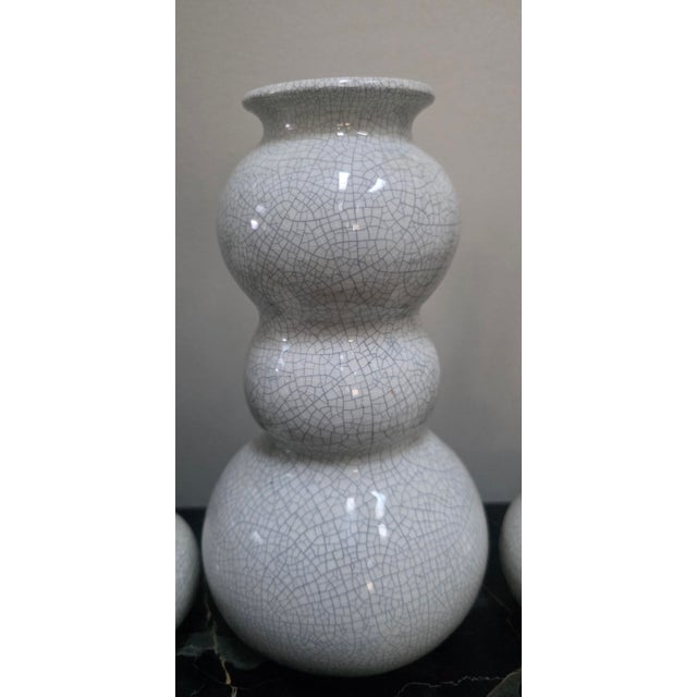 Raymor 1960s Raymor Trio of Mid-Century White Crackle-Glazed Ceramic Vases For Sale - Image 4 of 6