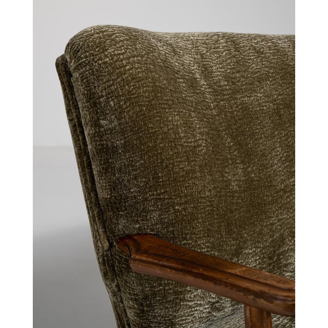 A masterful example of mid-century Scandinavian design, this circa 1940 Danish sofa embodies the restrained elegance and...