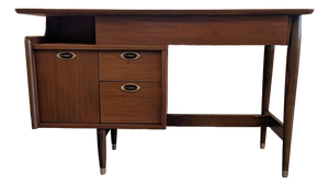 Vintage Mid-Century Modern Desk. Mainline by Hooker.