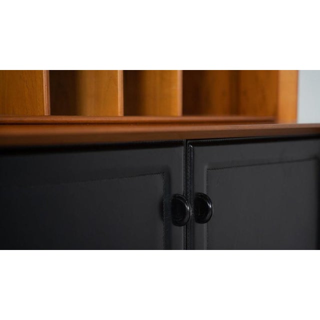Wood Mid-Century Modern Cabinet in Wood and Leather, Italy, 1970s For Sale - Image 7 of 14