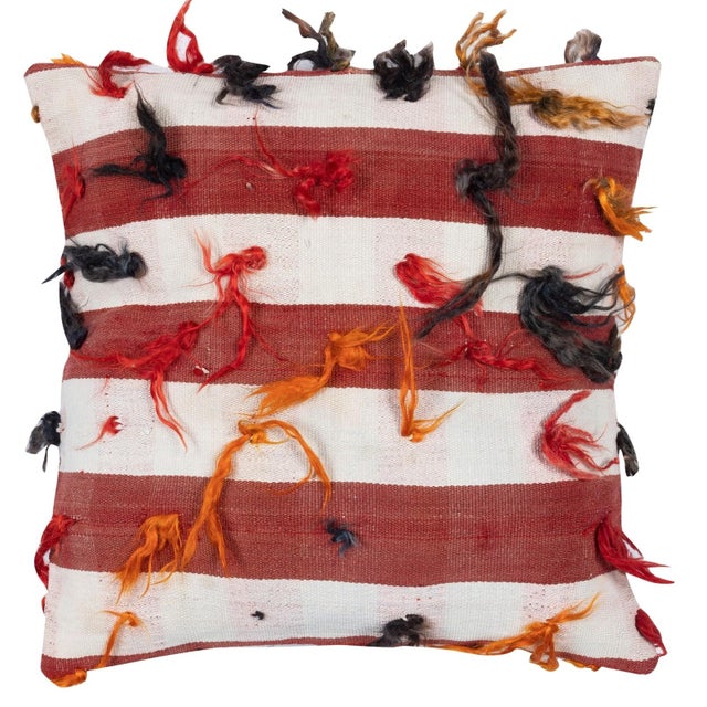 Traditional 20"x20" SET OF 2 - Hand-Woven Kilim Cushion Covers. A pair of Lace Pillow Covers For Sale - Image 3 of 4