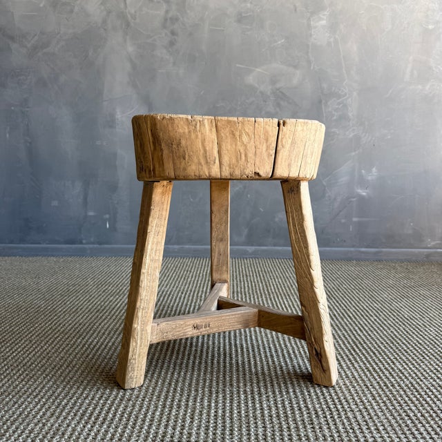 Mid-Century Modern Vintage Elm Wood Chop Block Table #J44 For Sale - Image 3 of 9
