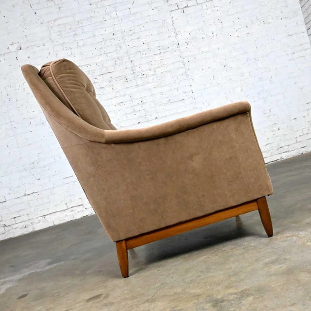 Dunbar Furniture Vintage Mid Century Modern Mocha Colored Velvet Club Lounge Chair Style of Dunbar For Sale - Image 4 of 12