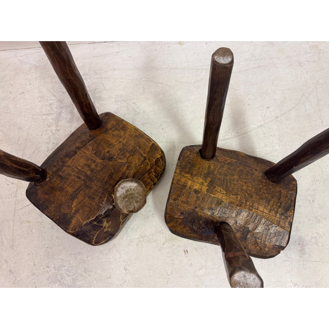 Rustic Brutalist Tripod Stools in Elm, 1960s, Set of 2 For Sale - Image 16 of 17