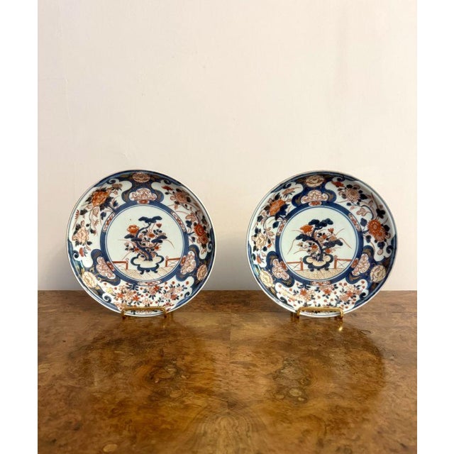 Fine quality pair of antique 19th century Japanese imari plates, having a quality pair of antique Japanese imari plates...