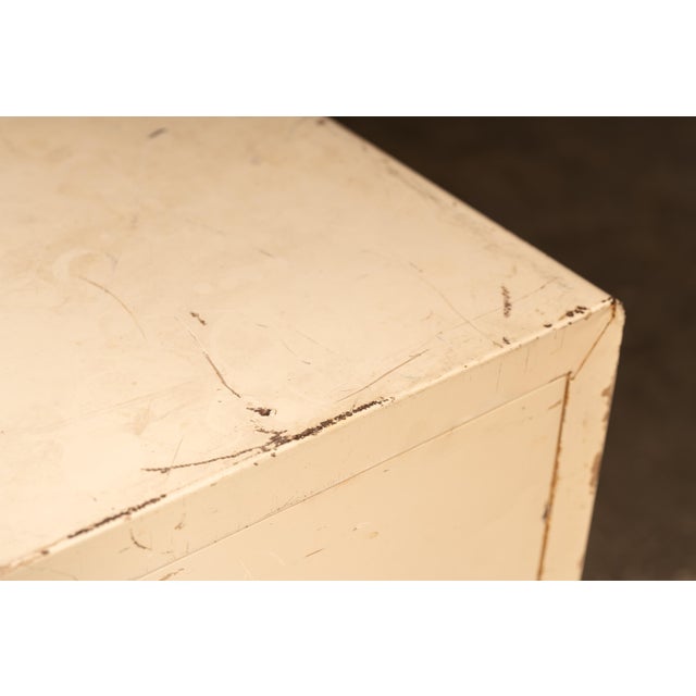 Vintage Metal Lowboy Dresser in Cream Enamel For Sale - Image 13 of 15