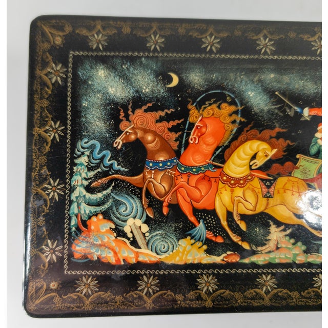 Late 20th Century 20th Century Russian Palekh School Lacquer Jewelry or Trinket Box For Sale - Image 5 of 16