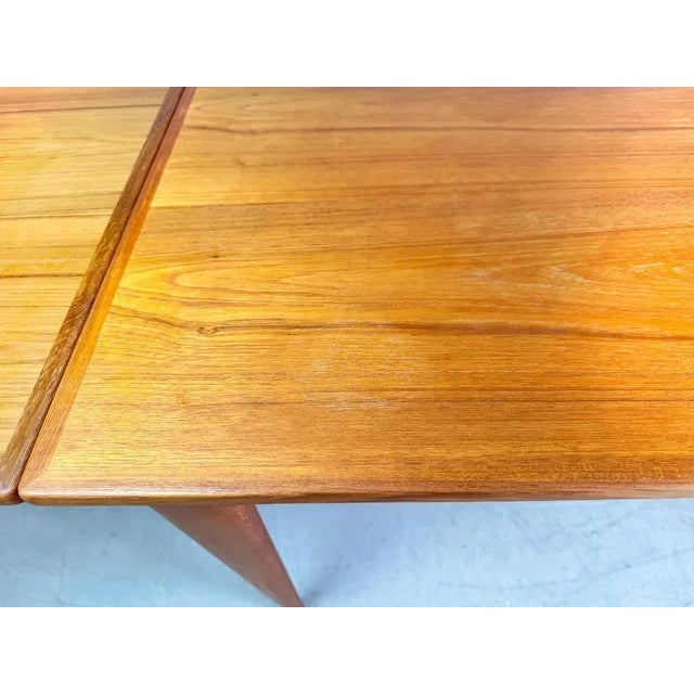 Mid-Century Extendable Teak Dining Table by Niels O. Moller for J. L. Møllers Møbelfabrik For Sale - Image 11 of 14