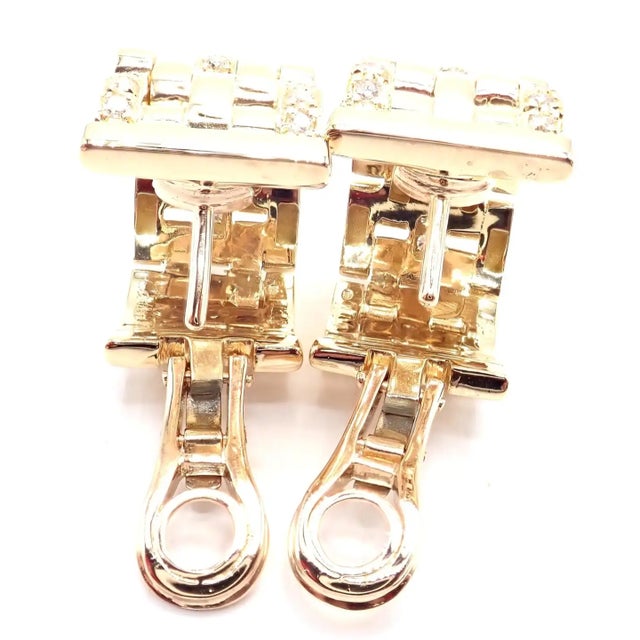 Metal 1980s Pair of Cartier Maillon Panthere Diamond 5 Row Hoop Yellow Gold Earrings For Sale - Image 7 of 16