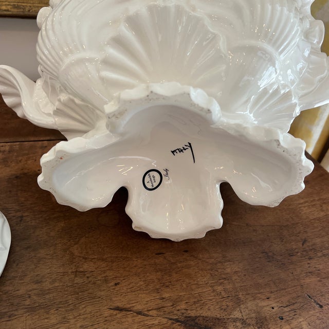 Mottahedeh Italian White Ceramic Shell Form Tureen For Sale In Providence - Image 6 of 9