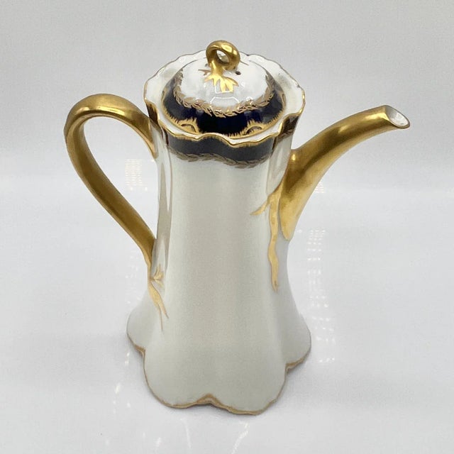 French Art Nouveau Blue and Gold Porcelain Demitasse Coffee Service from Haviland Limoges, France, 1900s, Set of 13 For Sale - Image 11 of 18