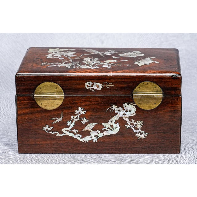 Nice 19th-Century Antique Chinese Mother of Pearl Inlay Wood Box Asian China For Sale - Image 12 of 16