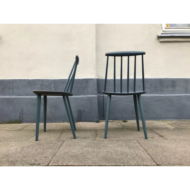 Set of Petrol Blue J77 Chairs by Folke Pålsson for FDB, 1963 For Sale - Image 3 of 9