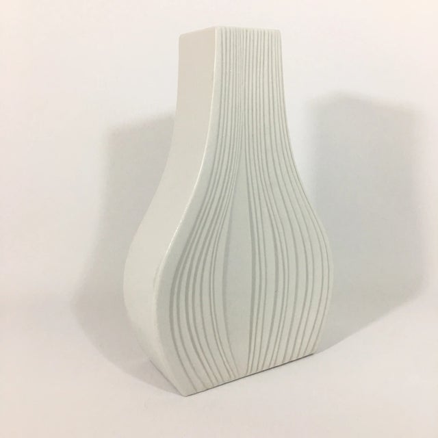 1960s Naaman Artline White Porcelain Modernist Vase For Sale - Image 4 of 9