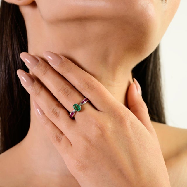 Green Dainty 925 Solid Silver Oval Emerald & Ruby Promise Ring for Her - Size 7 For Sale - Image 8 of 11