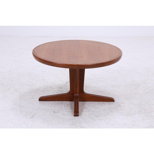 Mid-Century Danish Extendable Teak Coffee Table For Sale - Image 5 of 18