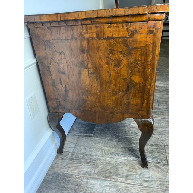 18th Century Italian Burl Walnut Commode For Sale - Image 17 of 18