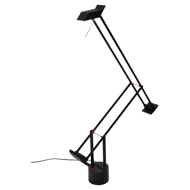 Tizio Adjustable Desk Lamp by Richard Sapper for Artemide, Italy, 1970s For Sale - Image 14 of 14
