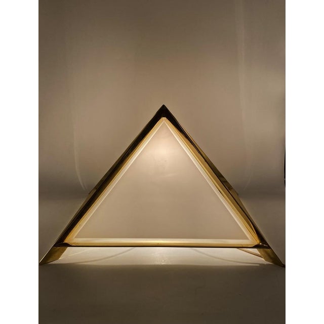 Italian Golden Brass Pyramidal Table Lamp from Christos, 1970 For Sale - Image 15 of 18