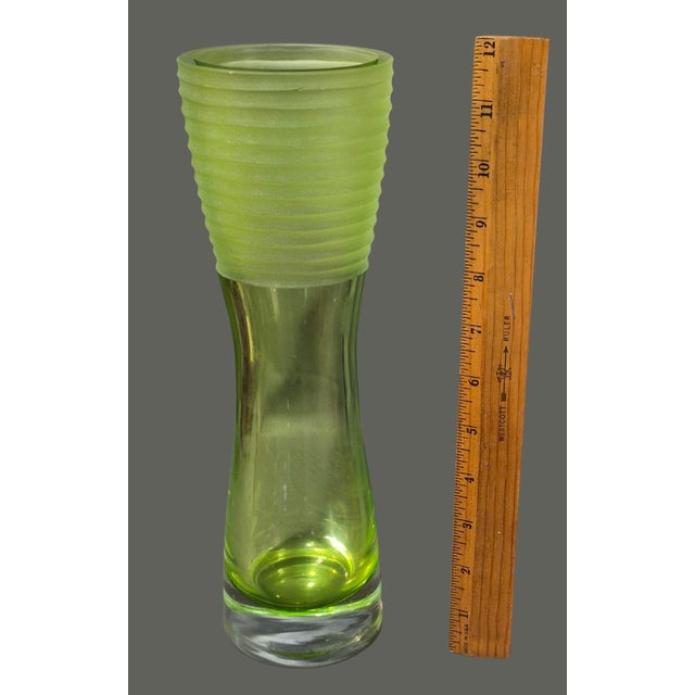 Mid-Century Modern Vintage Mid-Century Modern Art Glass Green Textured Ribbed Top Vase For Sale - Image 3 of 8