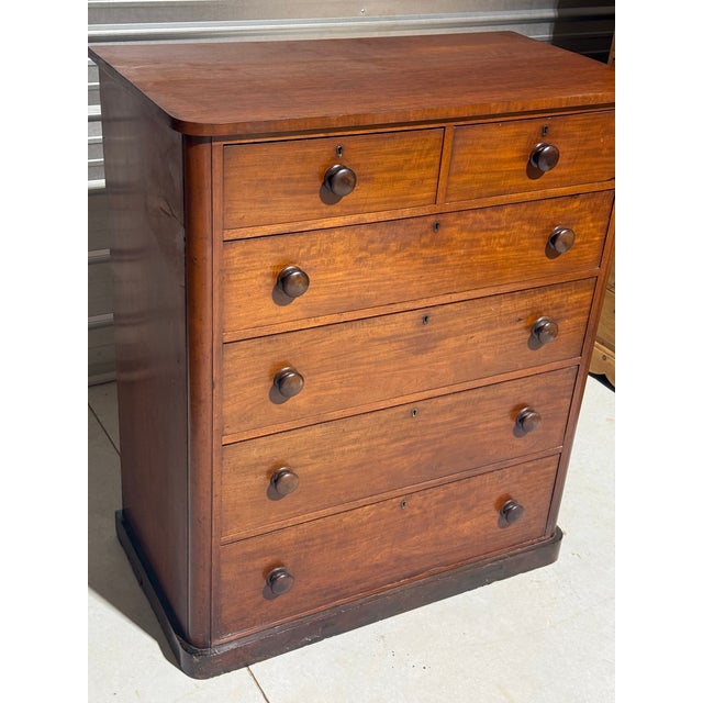 Late 19th Century Antique Two Over Four Drawers - Mahogany Chest of Drawers From England For Sale - Image 5 of 18