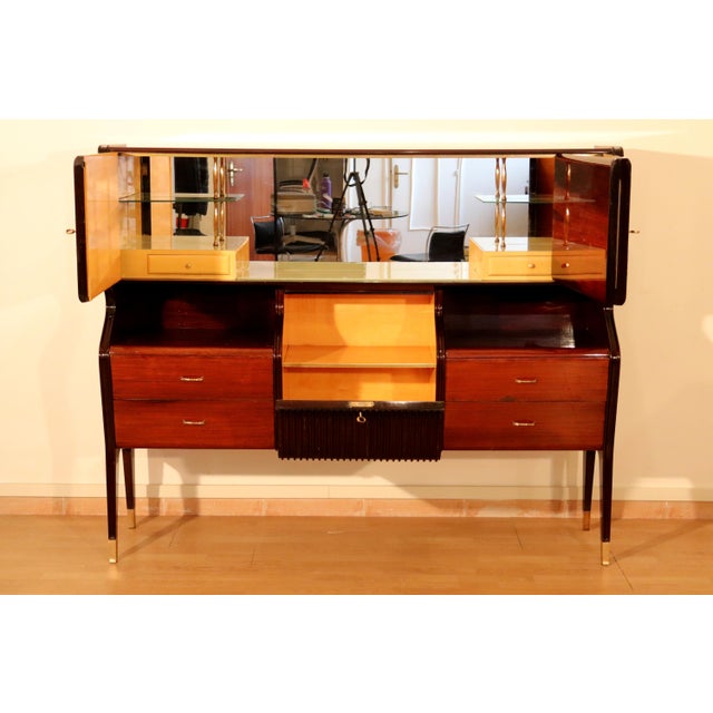 Mid-Century Sideboard in Mahogany, Rosewood and Maple by Osvaldo Borsani, Italy, 1950s For Sale - Image 16 of 18