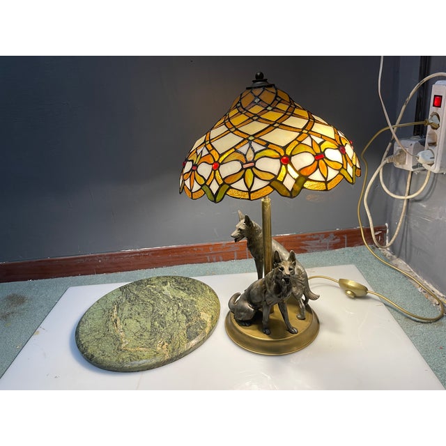 Vintage Dog Table Lamp in the style of Tiffany with Marble Base, 1950s For Sale - Image 10 of 12