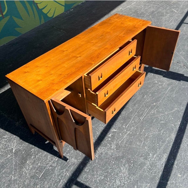 Mid Century Broyhill Brasilia Hutch For Sale In Tampa - Image 6 of 16