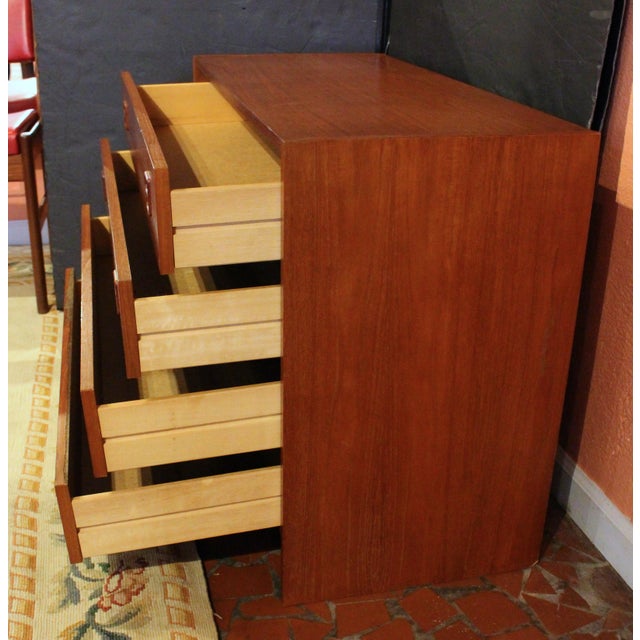 Mid 20th Century C. 1960s Mid-Century Modern Small English Chest For Sale - Image 5 of 8