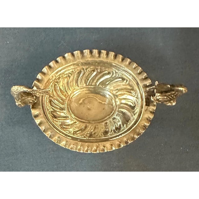 This vintage early 20th century 800 silver salt cellar is beautifully designed as an individual unit. It features a...