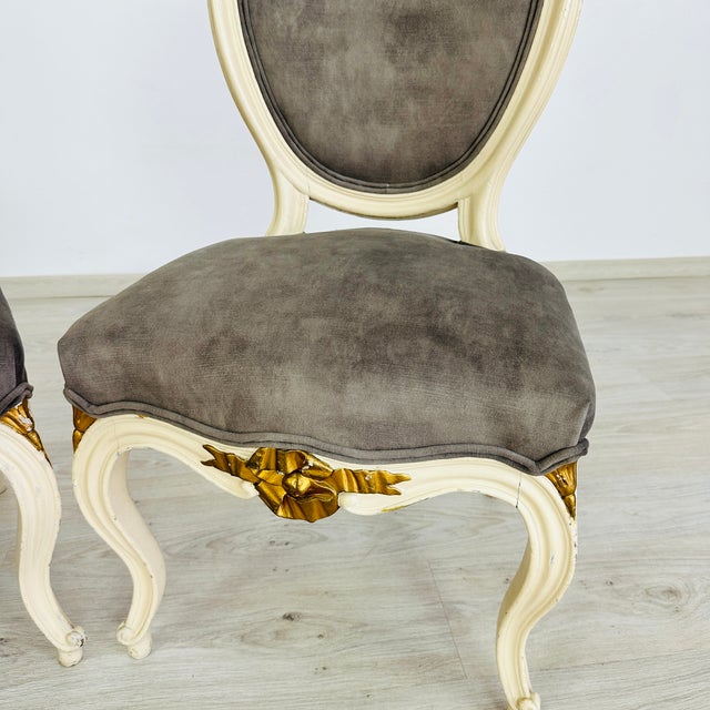 French Louis XVI Accent Chairs – A Pair For Sale In New York - Image 6 of 6