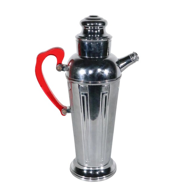 Art Deco Chrome Cocktail Shaker With Translucent Red Plastic Handle C 1930’s For Sale In New York - Image 6 of 6