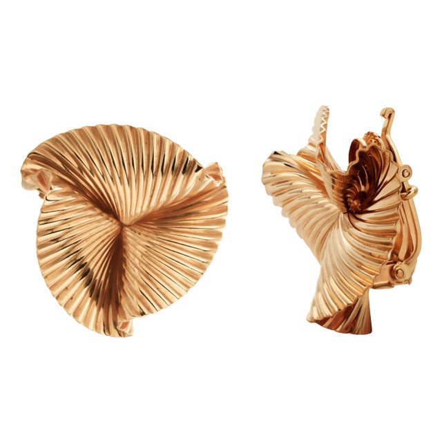Vintage Tiffany and Co 14k Yellow Gold Ribbon Clip-on Earrings 1 Inch- Set of 2 For Sale