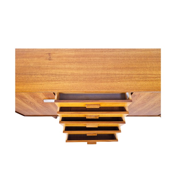 Model 4060 Credenza by Ib Køfod-Larsen for G Plan, 1960s For Sale - Image 6 of 10