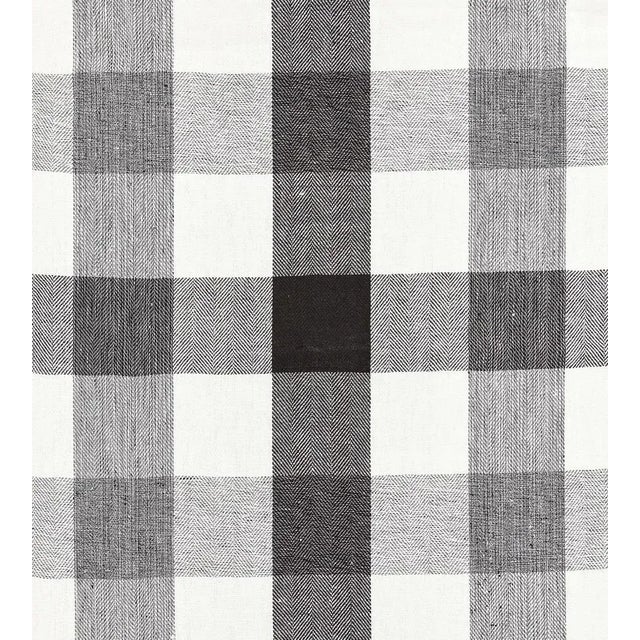 Sample - The House of Scalamandré Westport Linen Plaid Fabric, Noir For Sale