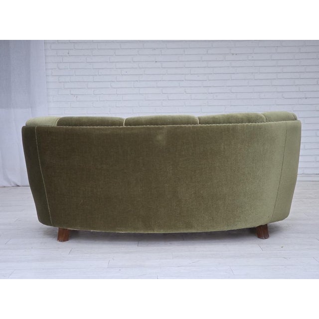 Danish 2-Seater Banana Sofa in Green Furniture Velour and Oak Wood Legs, 1970s For Sale - Image 4 of 18