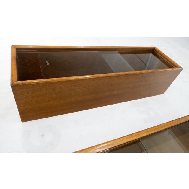 Mid-Century Modern Sliding Glass Doors 4 Bays Stacking or Hanging Bookcase For Sale - Image 6 of 17