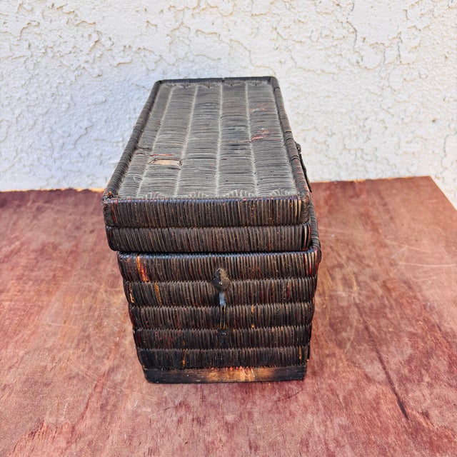 Early 1900s Rustic Rattan Box With Lid For Sale - Image 4 of 13