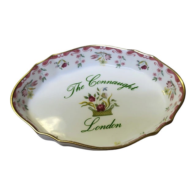 Mid 20th Century Wedgwood the Connaught Hotel London Ashtray For Sale
