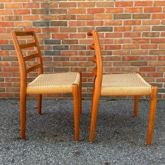 Auburn Mid 20th Century Danish Modern Teak Dining Set With 4 Niels Otto Møller Model 85 Chairs for for j.l. Møllers Møbelfabrik For Sale - Image 8 of 12