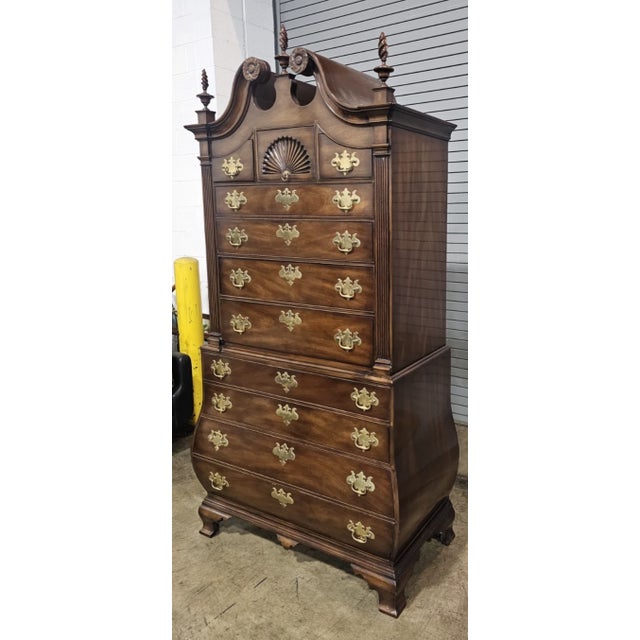 Late 20th Century Kittinger Williamsburg Cw-190 Mahogany Chippendale Bombe Highboy Rare 150 Made For Sale - Image 9 of 15