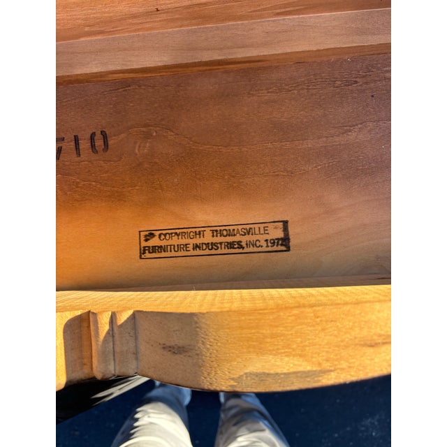 French Country 1970s Thomasville Sofa Console Table For Sale - Image 3 of 10